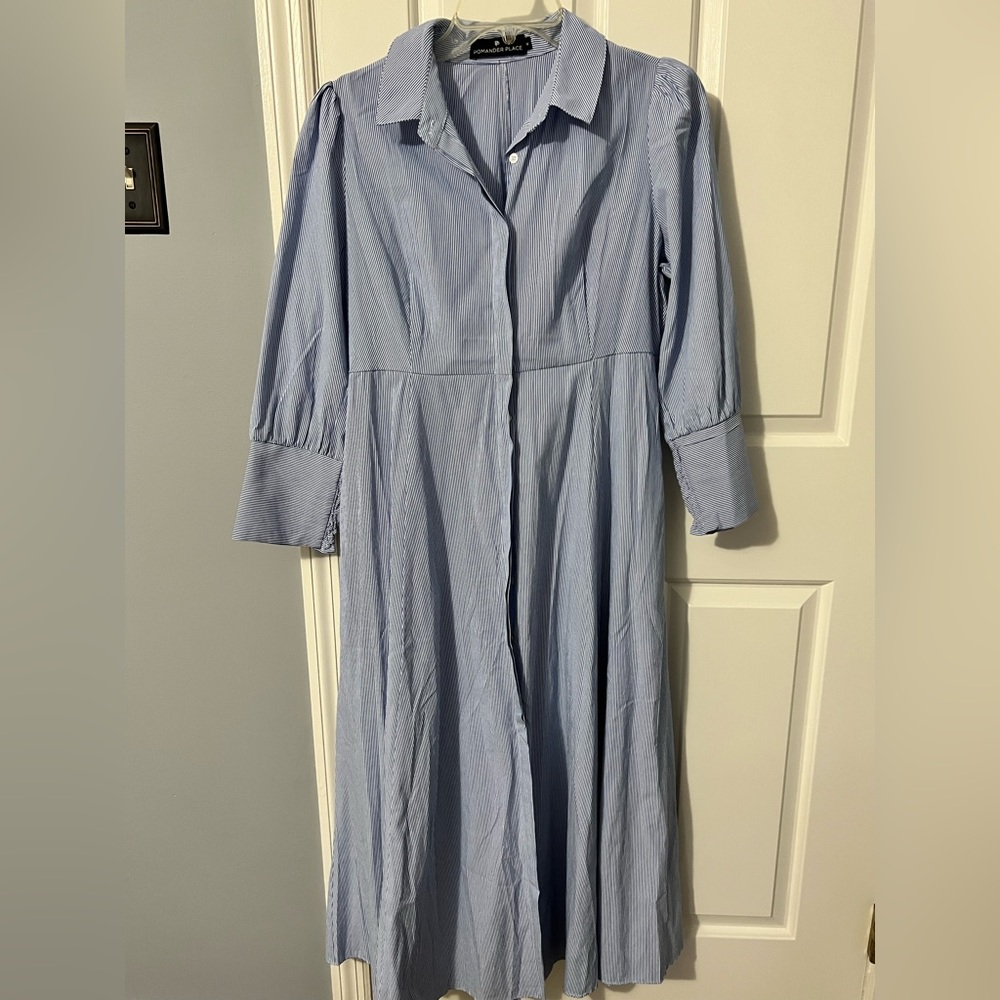 NWOT Pomander Place Striped MIDI, Size M